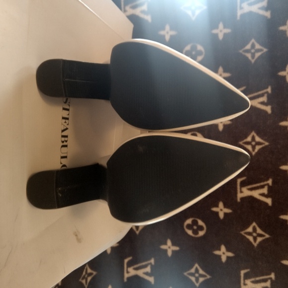 Salara heeled boots, color is cream, 8.5 - Picture 3 of 3